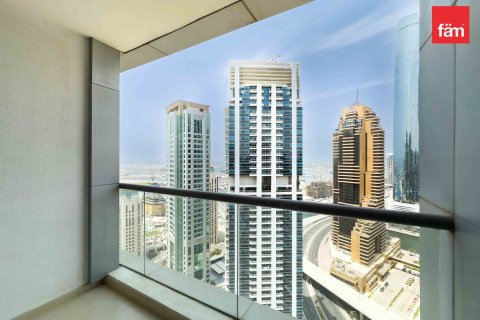 Apartment in Dubai Marina, Dubai 3 bedrooms, 208 sq.m. № 49894 - photo 18