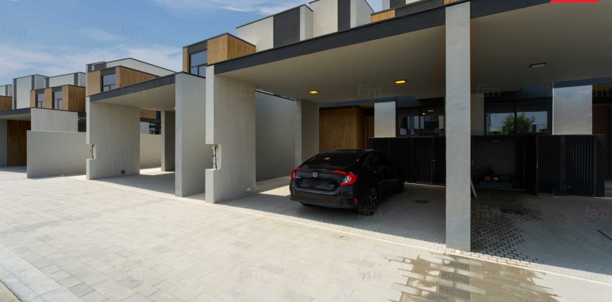Townhouse in Dubai 3 bedrooms, 168.2 sq.m. № 49884