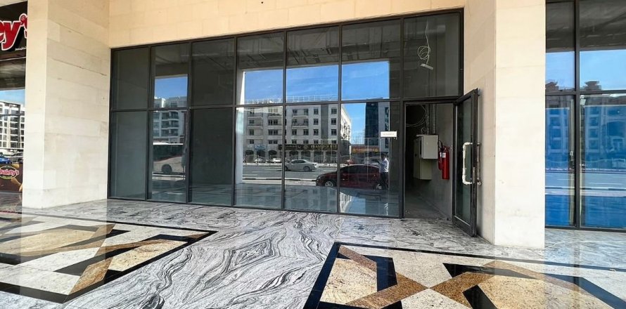 محل تجاري في دبي 92.3 م² رقم 23845