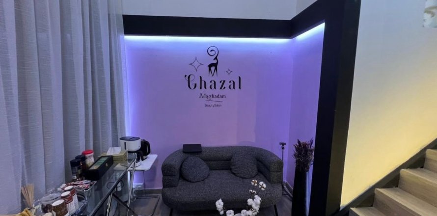 Shop in Business Bay, Dubai 42.9 sq.m. № 110530