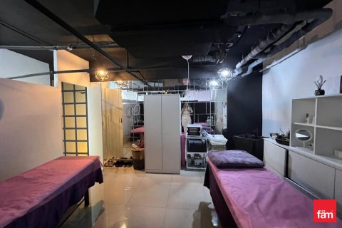Shop in Business Bay, Dubai 42.9 sq.m. № 110530 - photo 4