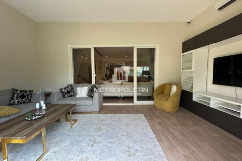 Villa in Jumeirah Park, Dubai 4 bedrooms, 403 sq.m. № 73620 - photo 9