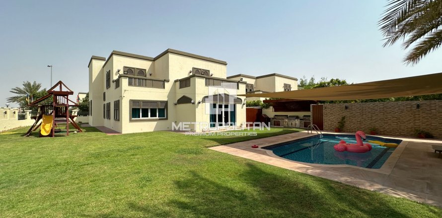 Villa in Jumeirah Park, Dubai 4 bedrooms, 403 sq.m. № 73620