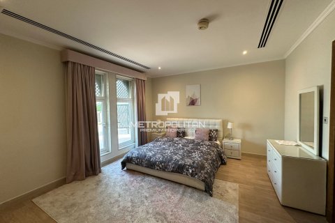 Villa in Jumeirah Park, Dubai 4 bedrooms, 403 sq.m. № 73620 - photo 23