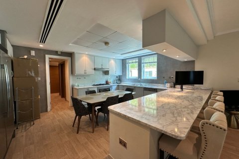 Villa in Jumeirah Park, Dubai 4 bedrooms, 403 sq.m. № 73620 - photo 4