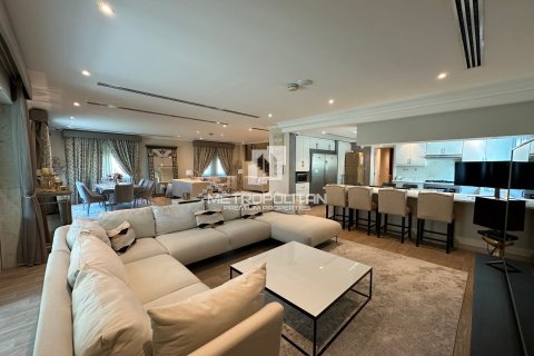 Villa in Jumeirah Park, Dubai 4 bedrooms, 403 sq.m. № 73620 - photo 6