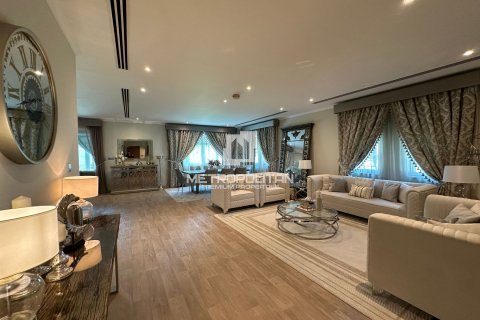 Villa in Jumeirah Park, Dubai 4 bedrooms, 403 sq.m. № 73620 - photo 2