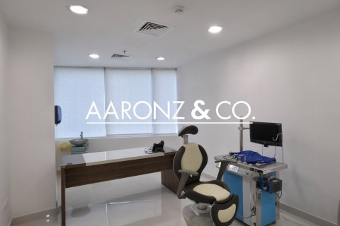 Office in Jumeirah Lake Towers, Dubai 254.6 sq.m. № 78226 - photo 5