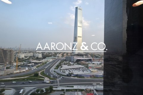 Office in Jumeirah Lake Towers, Dubai 254.6 sq.m. № 78226 - photo 13