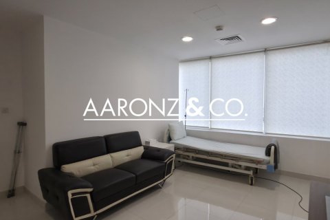 Office in Jumeirah Lake Towers, Dubai 254.6 sq.m. № 78226 - photo 10