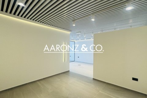 Oficina en Business Bay, Dubai, 100 m², № 78227 - foto 2