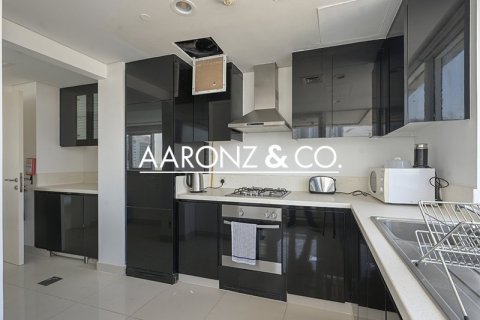 Apartamento en Business Bay, Dubai, 3 dormitorios, 194 m², № 78236 - foto 11