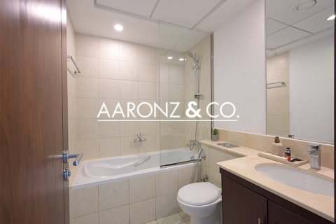 Apartamento en Downtown Dubai (Downtown Burj Dubai), Dubai, 3 dormitorios, 241 m², № 78224 - foto 20