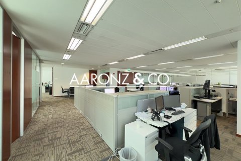 Bureau à Sheikh Zayed Road, Dubai, 557 m², № 78228 - photo 3