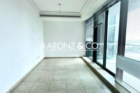 Apartamento en Jumeirah Lake Towers, Dubai, 2 dormitorios, 83 m², № 78239 - foto 7