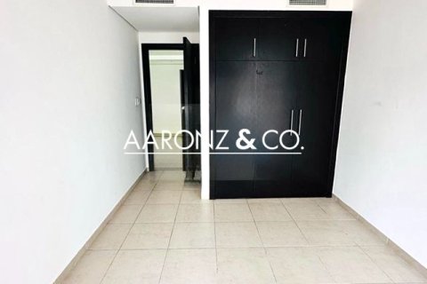 Apartamento en Jumeirah Lake Towers, Dubai, 2 dormitorios, 83 m², № 78239 - foto 8
