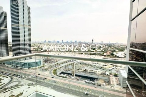 Apartamento en Jumeirah Lake Towers, Dubai, 2 dormitorios, 83 m², № 78239 - foto 12