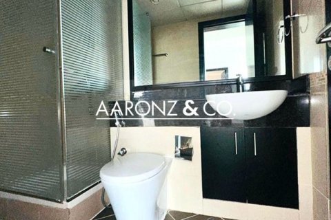 Apartamento en Jumeirah Lake Towers, Dubai, 2 dormitorios, 83 m², № 78239 - foto 10