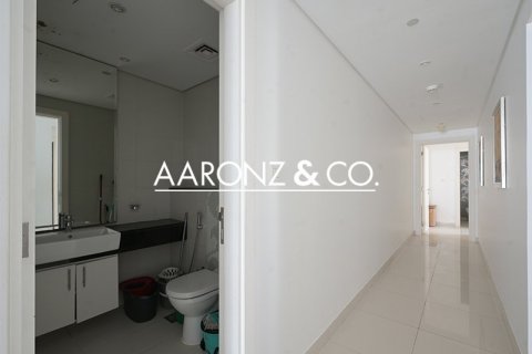 Apartamento en Business Bay, Dubai, 3 dormitorios, 194 m², № 78237 - foto 10
