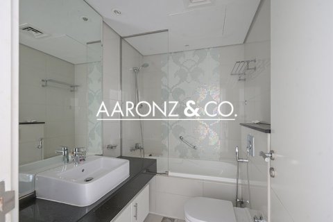 Apartamento en Business Bay, Dubai, 3 dormitorios, 194 m², № 78237 - foto 12