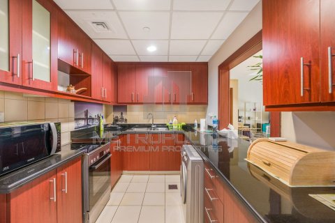 Купить квартиру в Rimal, Джумейра Бич Резиденс, Дубай: 2 спальни, 132м², № 6289 - фото 13