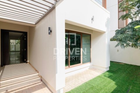 Villa en Meydan, Dubai, 6 dormitorios, 512 m², № 20434 - foto 15