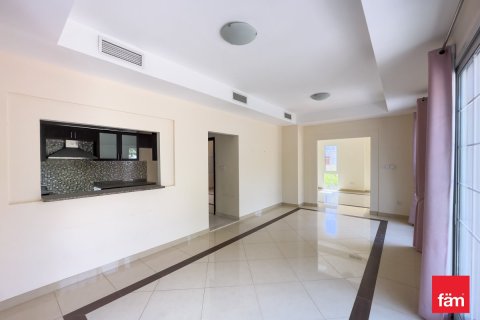 Villa en Dubai, 3 dormitorios, 541.8 m², № 83677 - foto 6