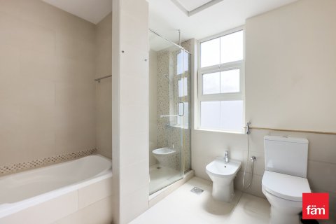 Villa en Dubai, 3 dormitorios, 541.8 m², № 83677 - foto 20