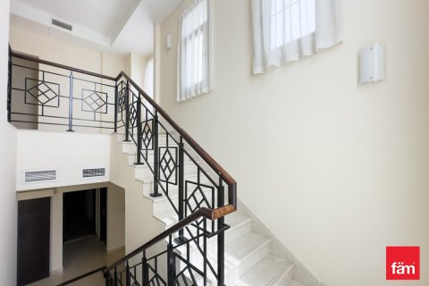 Villa en Dubai, 3 dormitorios, 541.8 m², № 83677 - foto 7