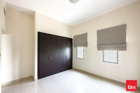Villa en Dubai, 3 dormitorios, 541.8 m², № 83677 - foto 13