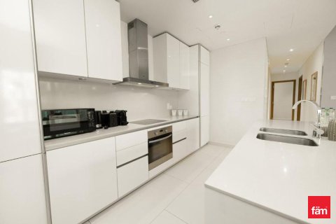 Apartment in Al Wasl, Dubai 2 bedrooms, 187.6 sq.m. № 13935 - photo 12