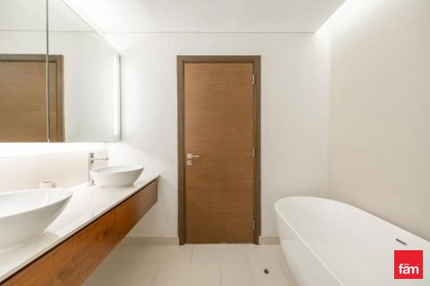 Apartment in Al Wasl, Dubai 2 bedrooms, 187.6 sq.m. № 13935 - photo 14