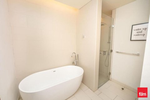 Apartment in Al Wasl, Dubai 2 bedrooms, 187.6 sq.m. № 13935 - photo 15