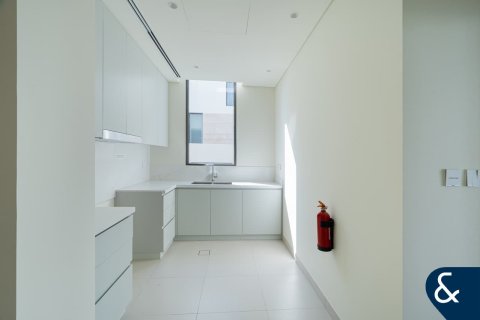 Снять в аренду виллу в Дубай Хилс Эстейт, Дубай: 5 спален, 660м², № 91482 - фото 23