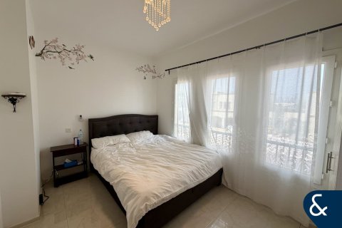 Villa en Springs 15, The Springs, Dubai, 2 dormitorios, 167 m², № 91483 - foto 14