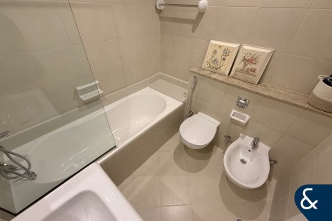 Снять в аренду квартиру в Icon Tower 2, Джумейра Лейк Тауэрс, Дубай: 2 спальни, 91м², № 91467 - фото 8