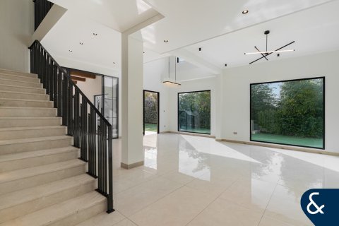 Снять в аренду виллу в Jumeirah Islands, Дубай: 5 спален, 1139м², № 91480 - фото 4