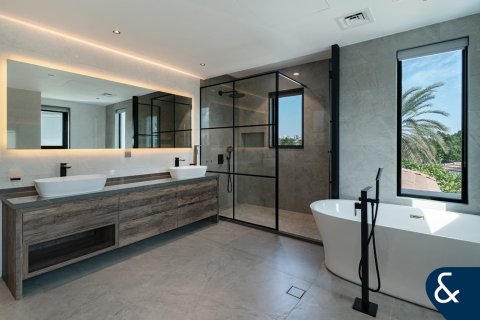 Снять в аренду виллу в Jumeirah Islands, Дубай: 5 спален, 1139м², № 91480 - фото 18