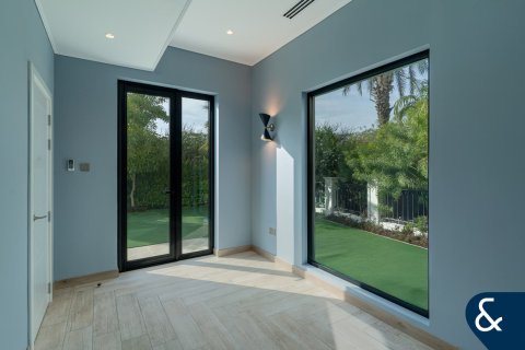 Снять в аренду виллу в Jumeirah Islands, Дубай: 5 спален, 1139м², № 91480 - фото 13