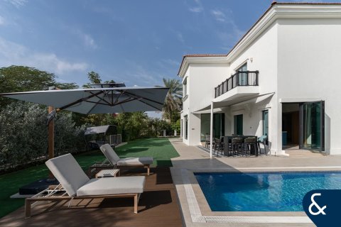 Снять в аренду виллу в Jumeirah Islands, Дубай: 5 спален, 1139м², № 91480 - фото 24