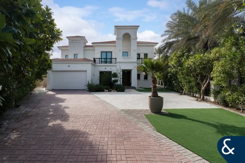 Снять в аренду виллу в Jumeirah Islands, Дубай: 5 спален, 1139м², № 91480 - фото 2