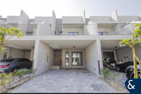 Снять в аренду таунхаус в District 7, Мохаммед Бин Рашид Сити, Дубай: 2 спальни, 110м², № 91481 - фото 4