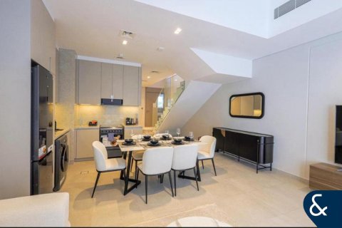 Снять в аренду таунхаус в District 7, Мохаммед Бин Рашид Сити, Дубай: 2 спальни, 110м², № 91481 - фото 18