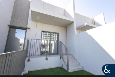 Снять в аренду таунхаус в District 7, Мохаммед Бин Рашид Сити, Дубай: 2 спальни, 110м², № 91481 - фото 6