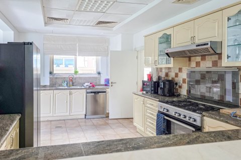 Villa en Dubai Sports City, Dubai, 5 dormitorios, 772 m², № 96887 - foto 4