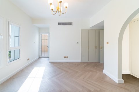 Купить таунхаус в Дубае: 4 спальни, 236м², № 96879 - фото 10