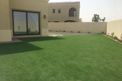 Villa en Lila, Arabian Ranches 2, Dubai, 5 dormitorios, 693 m², № 61168 - foto 3