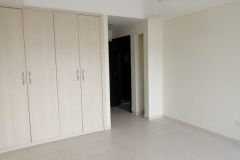 Apartment in Lake Elucio, Jumeirah Lake Towers, Dubai 2 bedrooms, 102 sq.m. № 61170 - photo 3
