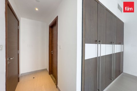 Apartment in Al Kifaf, Dubai 2 bedrooms, 151.5 sq.m. № 114329 - photo 13