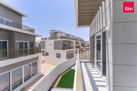 Townhouse in Dubai 4 bedrooms, 242.3 sq.m. № 114327 - photo 17